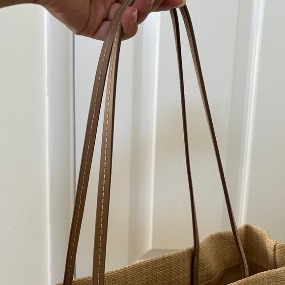 Prada Raffia Beach Tote Authentic - Picture 2 of 6